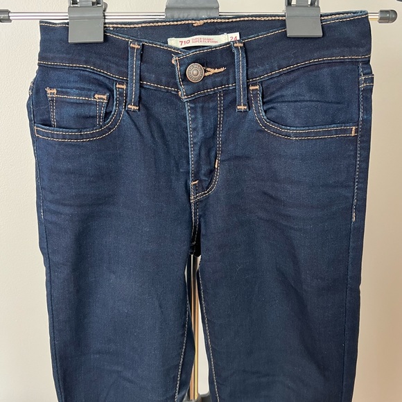 Levi’s 710 Super Skinny Jeans - Picture 3 of 3